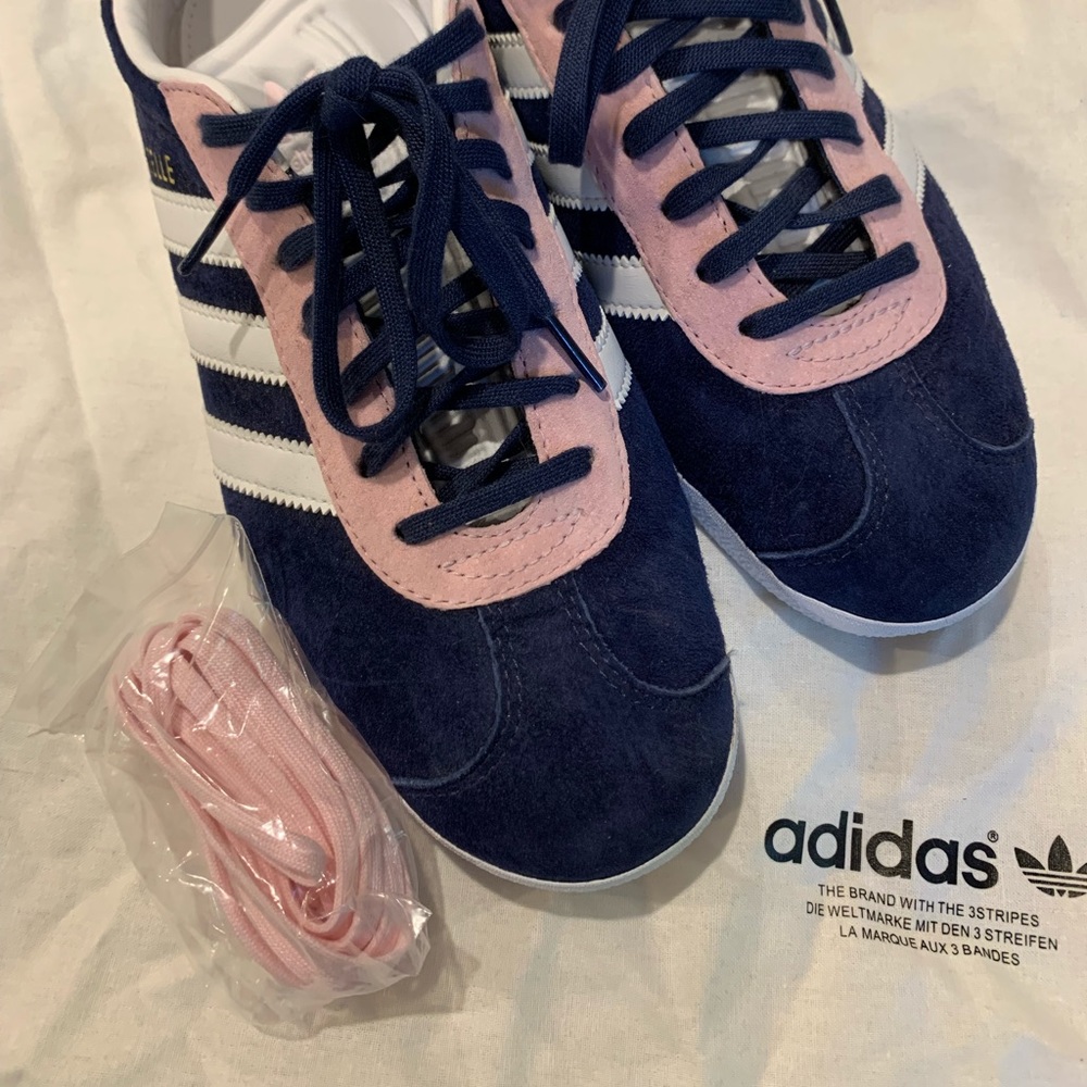 New Adidas Gazelle - Navy & Pink - women’s 8.5